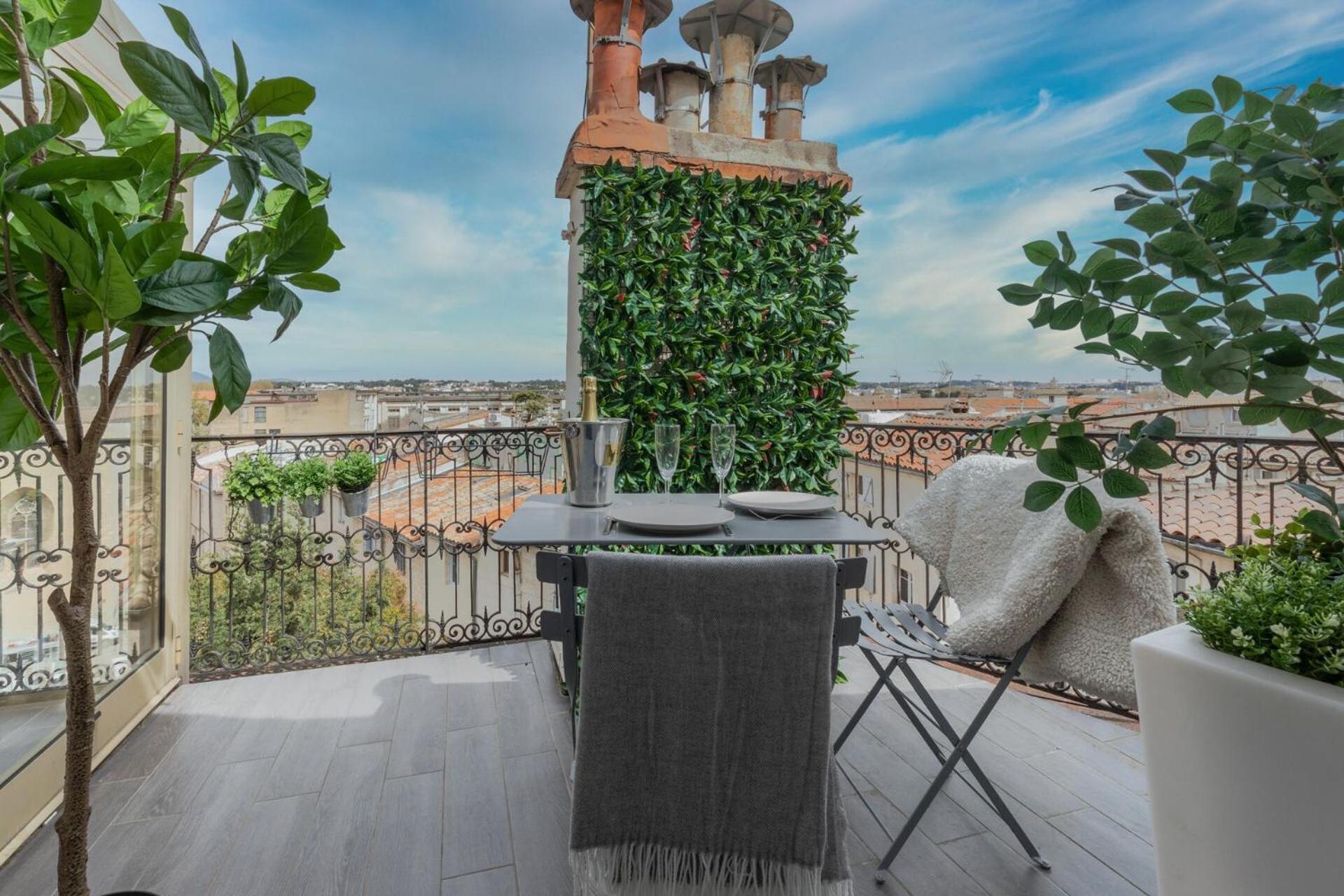 La Terrasse, Vue Sur Les Toits De Montpellier Lejlighed Eksteriør billede